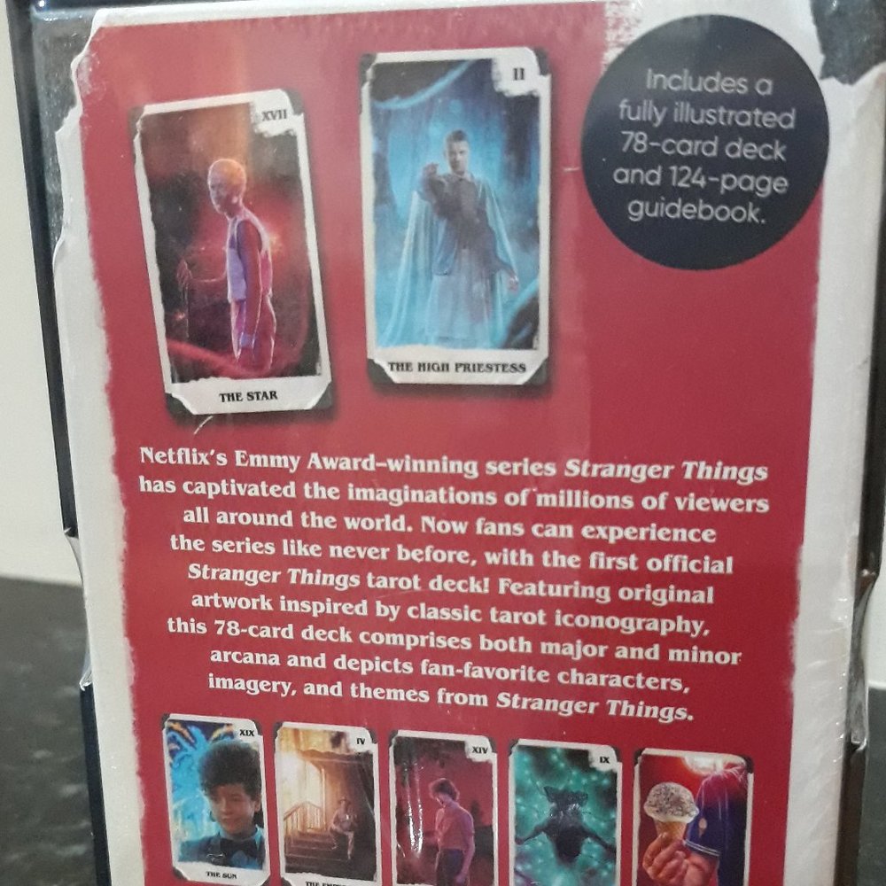 Stranger Things Tarot Deck - Picture 4 of 4